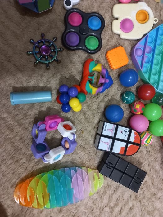 Головоломки, радуга, попыт, антистресс