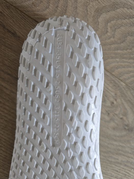 Decathlon Tribord dziecięce buty do wody r. 33