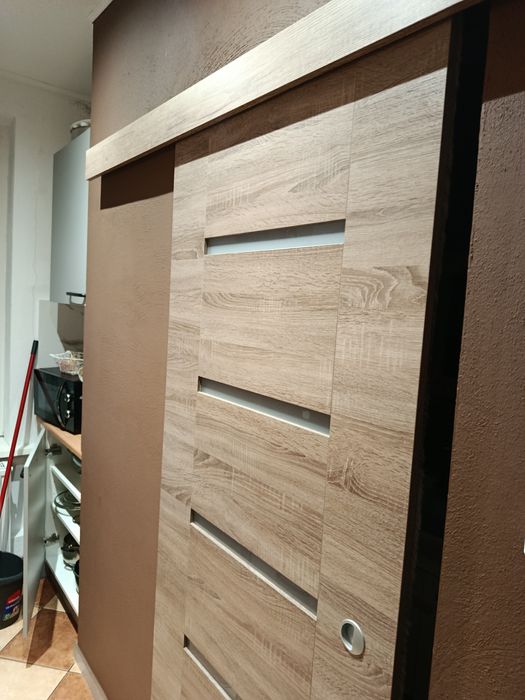 Sprzedam roczne drzwi wewnętrzne