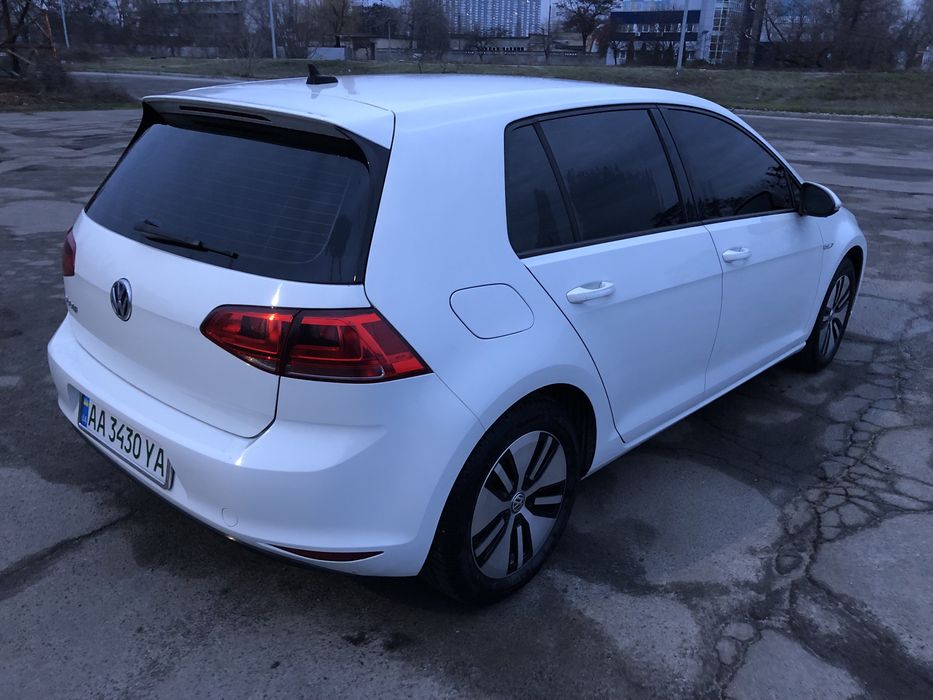 Продам Електромобіль Volkswagen E-golf