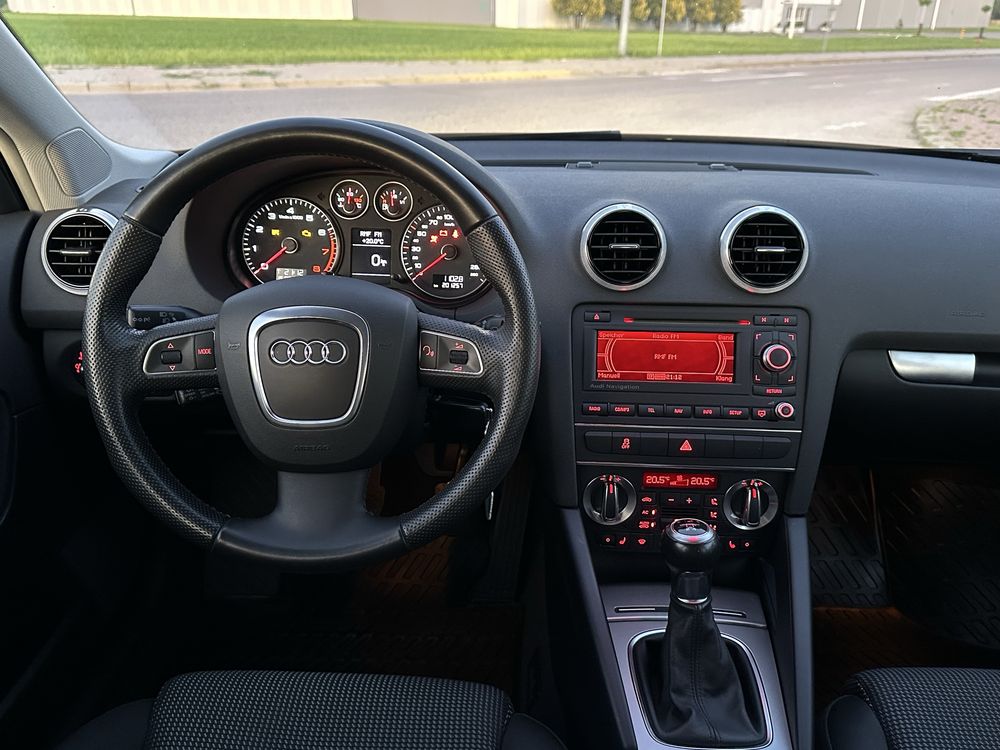 Audi A3 8P 1.6MPI 102KM! Z Niemiec, super stan! 2 kpl. kół! 12/2010!