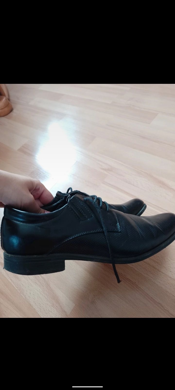 Męskie czarne buty