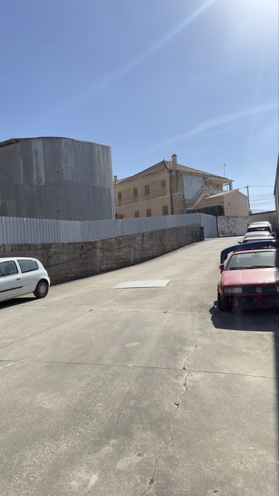 Vendo oficina de pintura e mecanica com todo o recheio