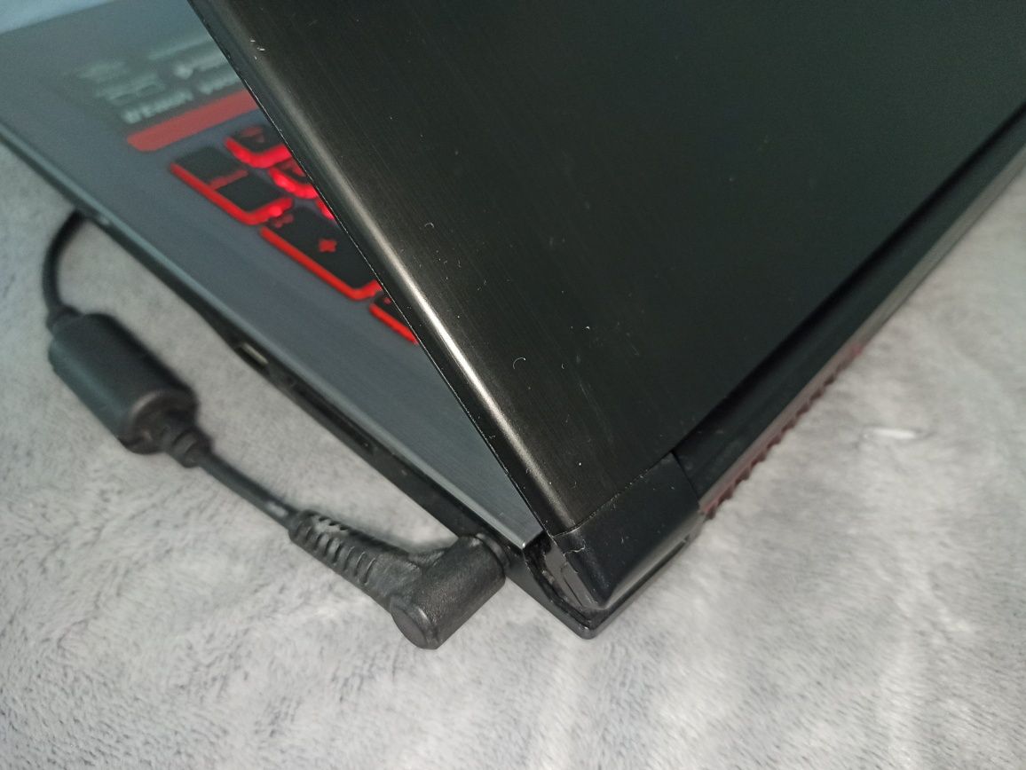 Laptop gamingowy MSI gv62 7rd