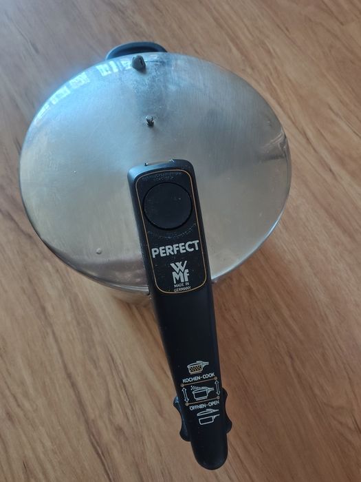 Скороварка WMF Perfect.  Німецька. 4.5 л