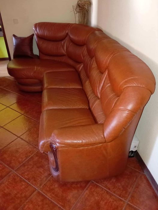 sofás em pele couro iguais a novos
