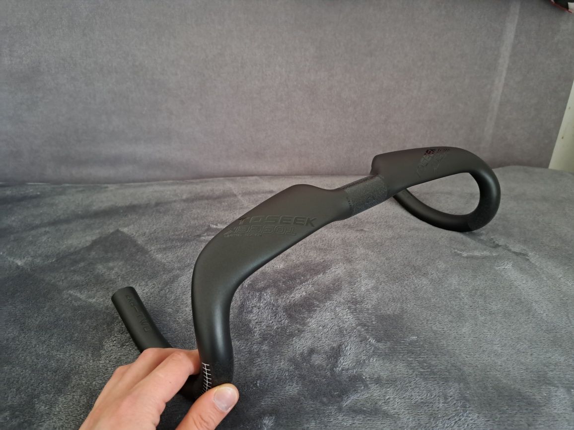 Kaebonowa kierownica Toseek Aero 420/440mm czarna NOWA