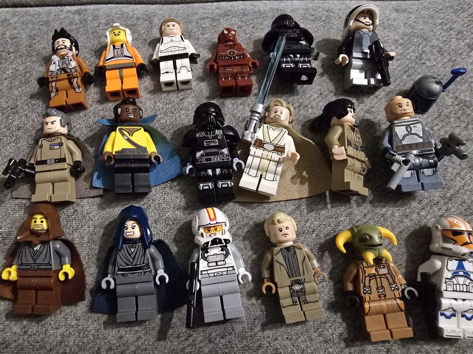 18 figurek Lego Star Wars