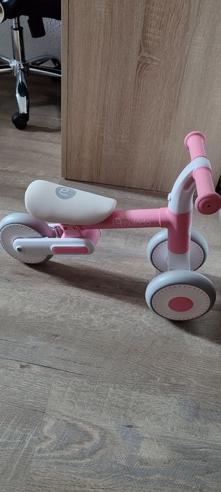 Продам детский толокар