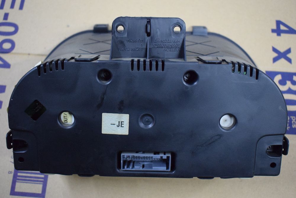 Zegary licznik Ford Fiesta mk6 Fusion benzyna 2S6F-10849-JE