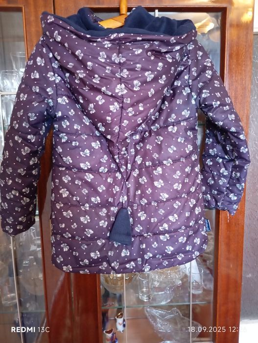 Зимова куртка для дівчинки 6 р