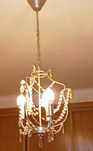 Lustre em metal.