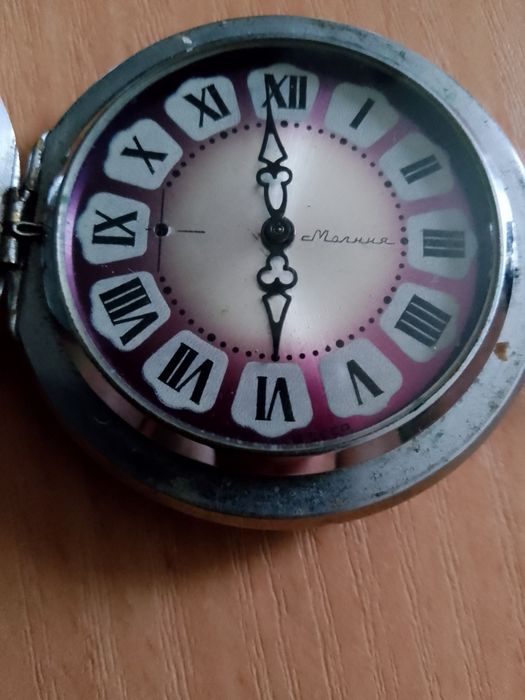 Продам вінтажний кишеньковий годинник "Молнія".