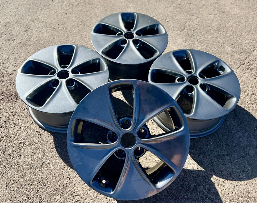 Диски легкосплавні 5x114.3 r16 et47 Megane Scenic Trafic Duster Nissan