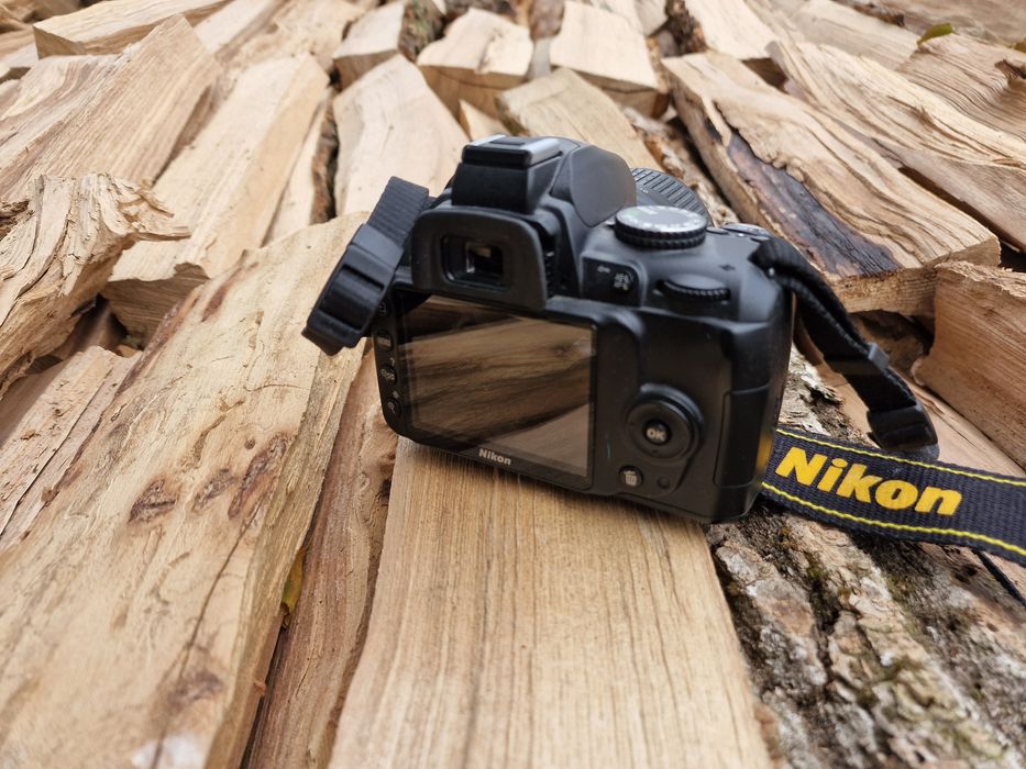 Проф дзеркальний фотоапарат Nicon D3000