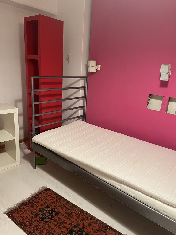 Cama ferro Ikea com colchão