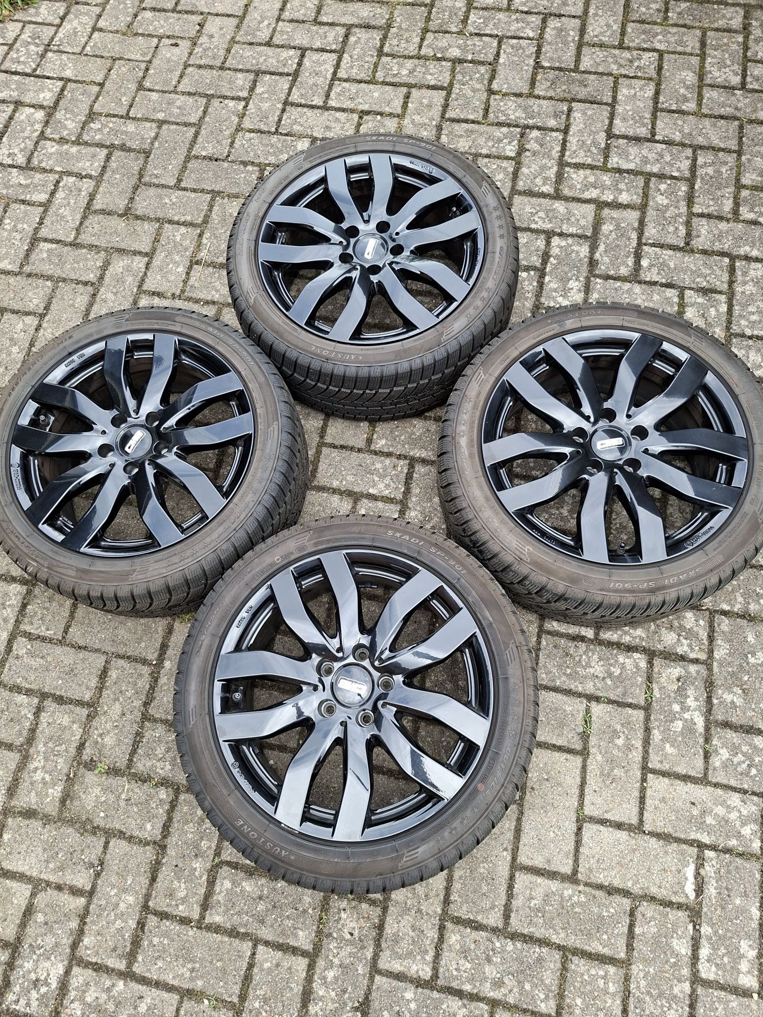 Felgi CMS 17" 5x112 Opony zimowe 225/45/17 Audi/Vw/Seat/Skoda/Mercedes