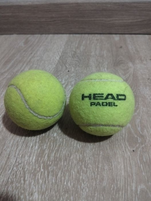 Bola de tênis em bom estado