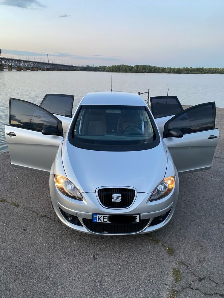 Seat Altea, 1.6 газ/бенз, кондиционер, переоформление