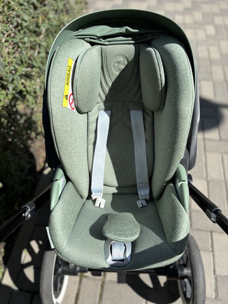 Автокрісло Cybex Cloud T i-Size Plus, колір Leaf Green