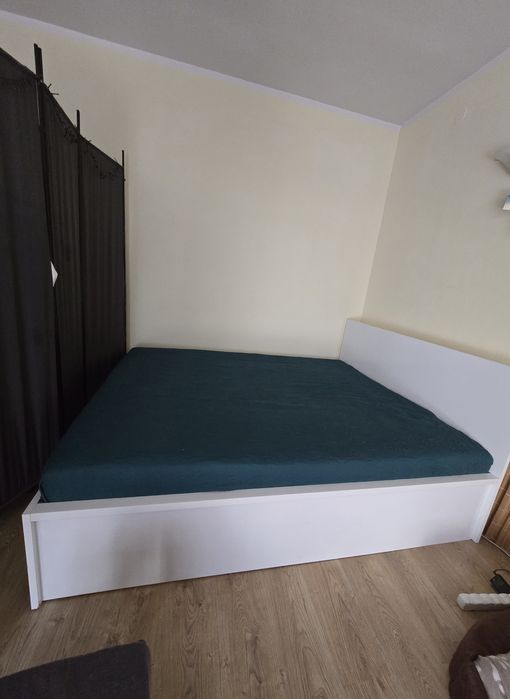 Łóżko z materacem H3 160 x 200 i pojemnikiem