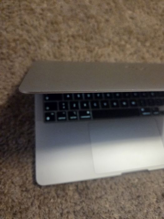 Macbook Pro 13 M1 Touchbar 8GB/256GB