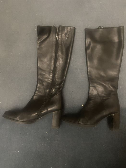 Чоботи жіночі шкіряні Geox, р. 35