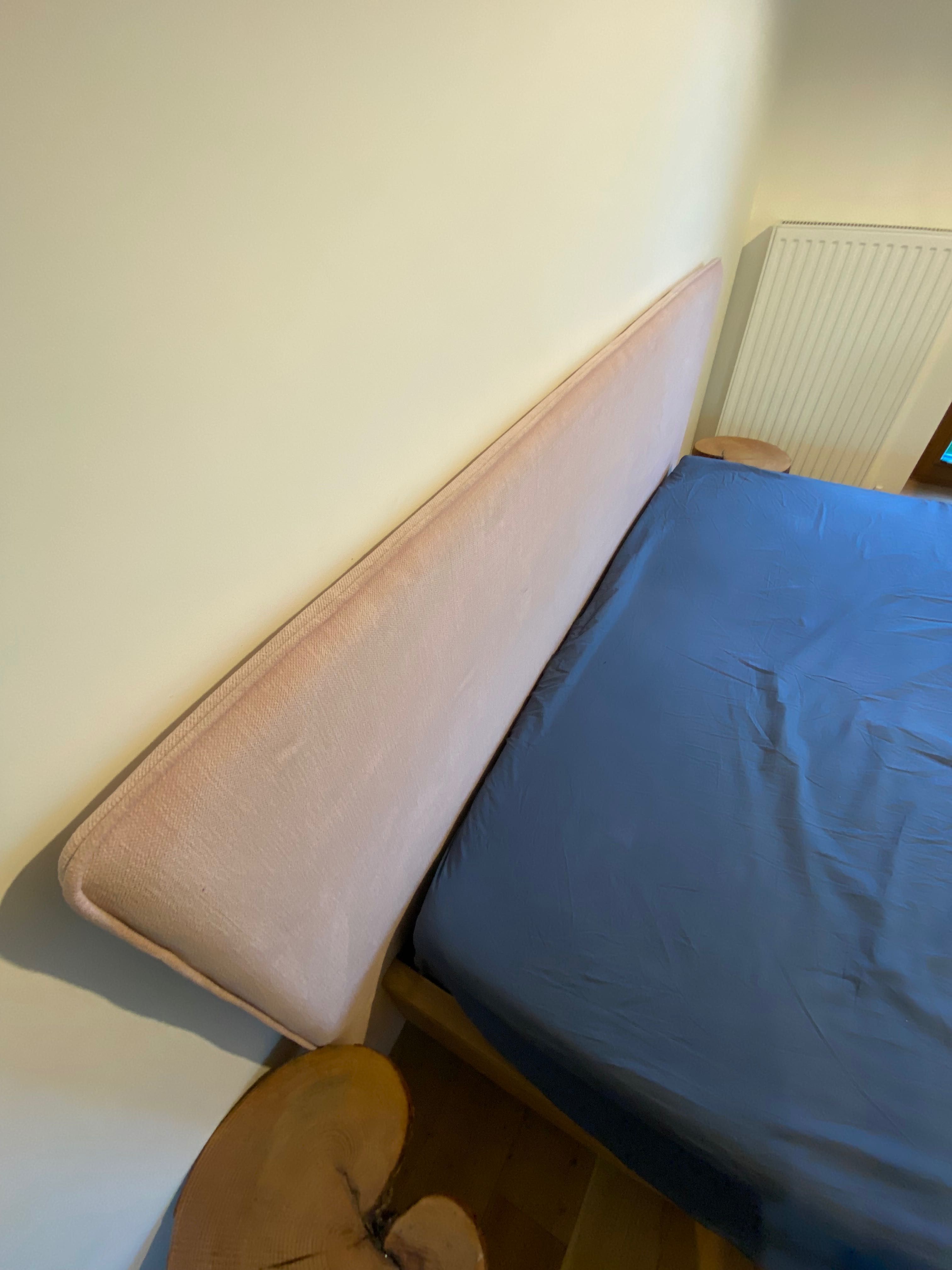 Łóżko dębowe tapierowane z pojemnikiem firmy Berke 160x200cm + materac