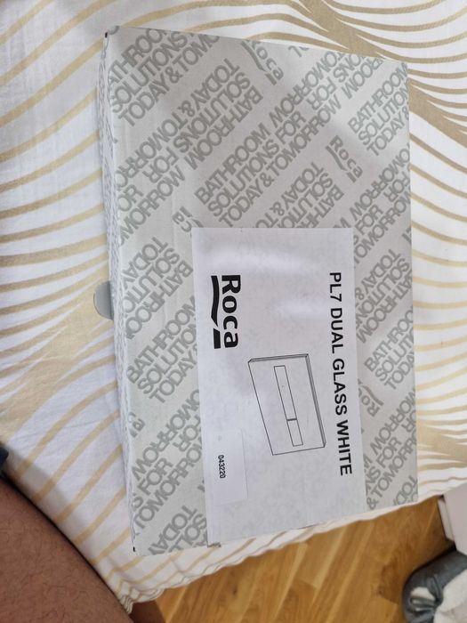 Przycisk spłuczki firmy Rocca