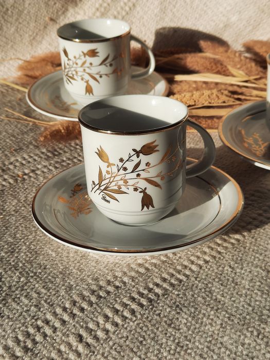 Filiżanki do espresso kawy spodki duety zestaw złote kwiaty porcelana