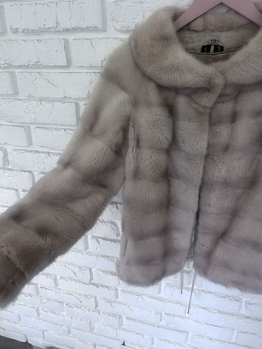 Натурвльна шуба з норки коротка