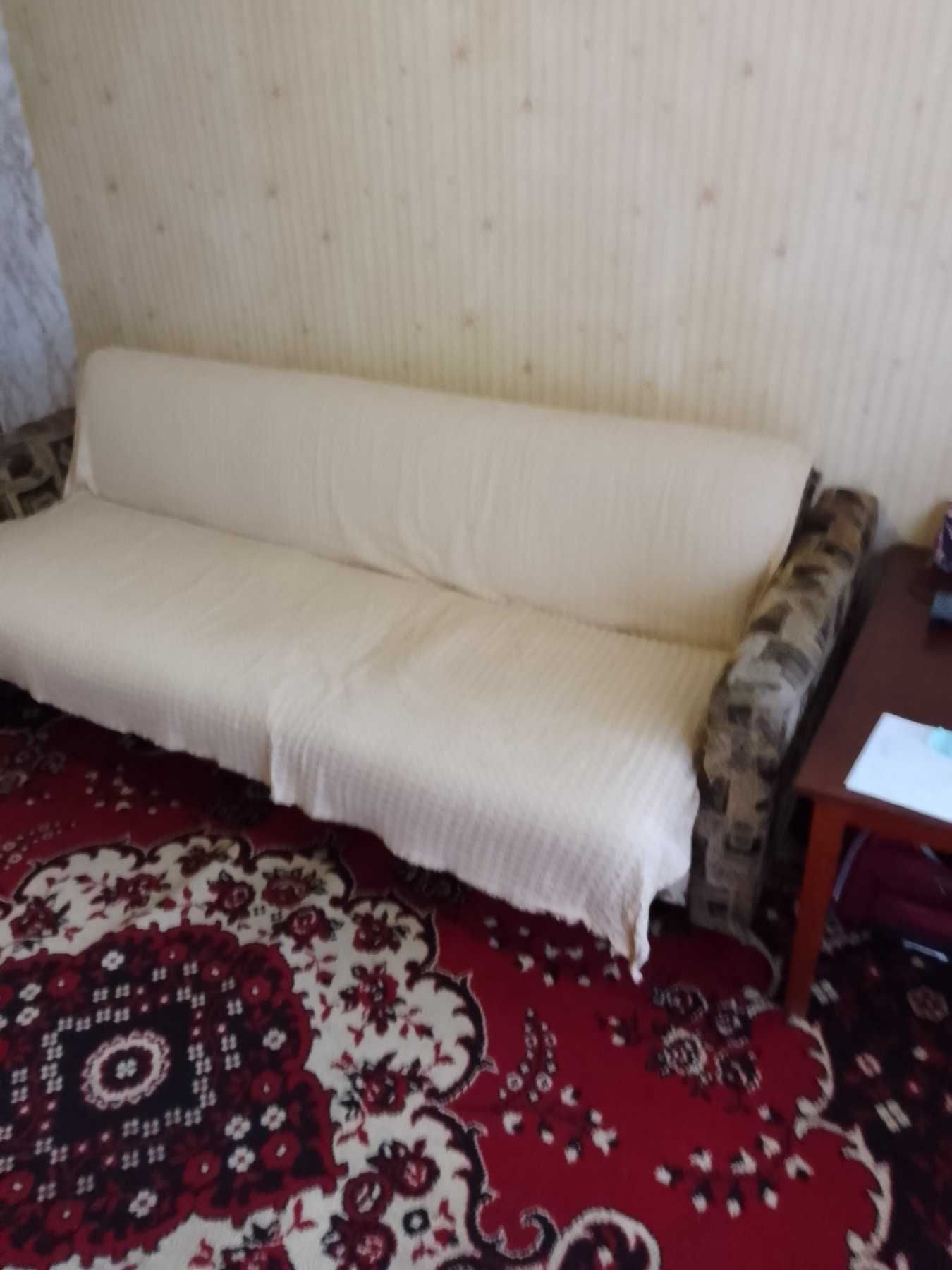 Бесплатно Диван отдам