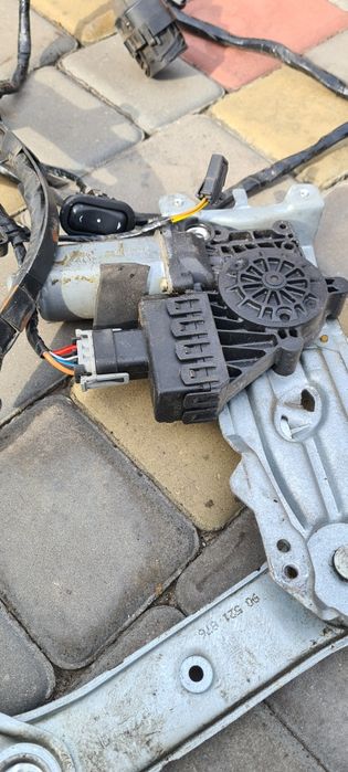 Opel Astra G Опель Астра Электростеклоподьёмник. Стеклоподьёмник