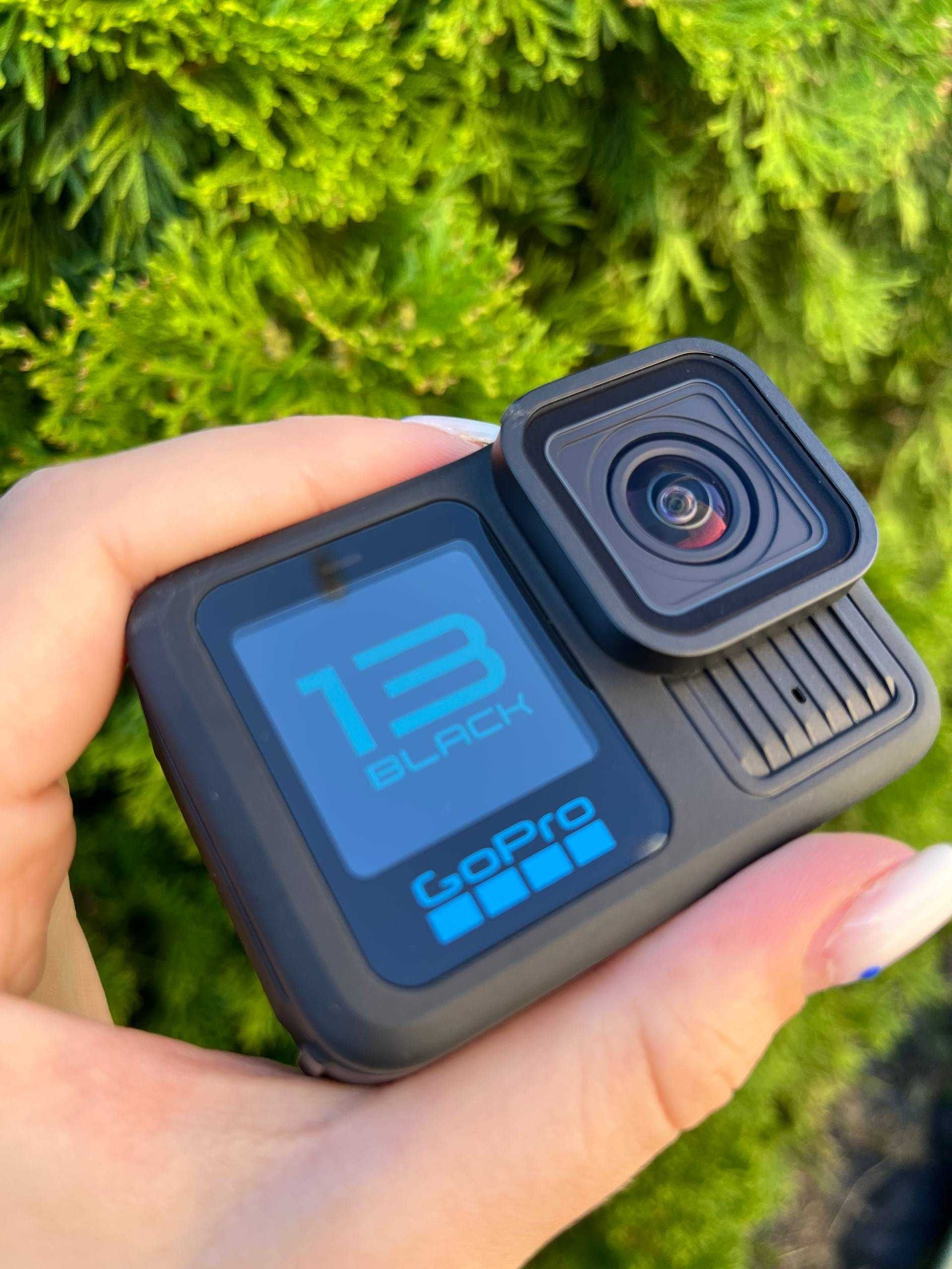 Екшн-камера GoPro HERO 13 з кейсом