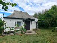 Будинок в селі Шкарівка