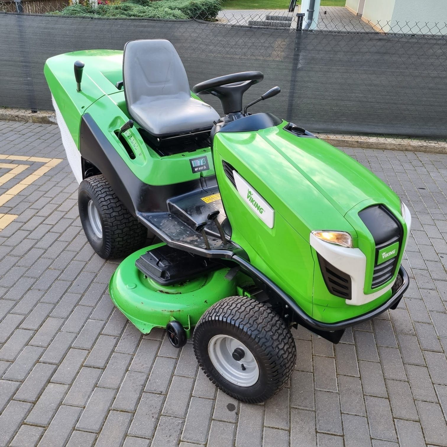 Kosiarka traktorek Viking Mt 6127 T6 v2 briggs hydro