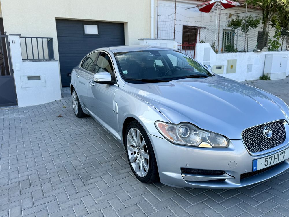 Jaguar XF 2.7 gasóleo