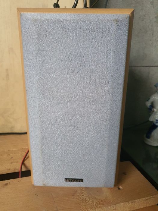 Mini wieża HITACHI.