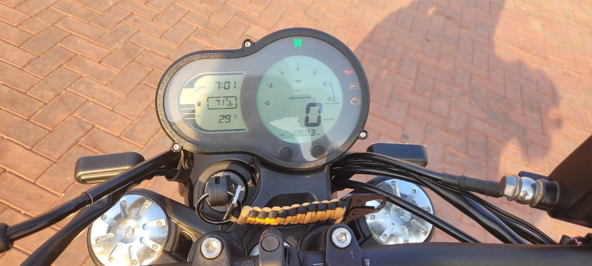 Benelli Leoncino 500 Traill - Com Extras