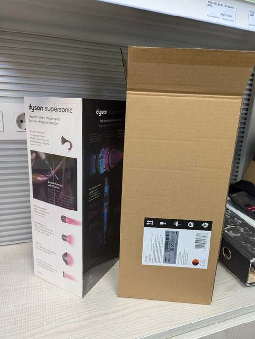 Świetna suszarka do włosów.