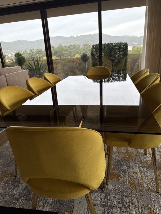 Mesa de jantar vidro temperado broze com 8 cadeiras