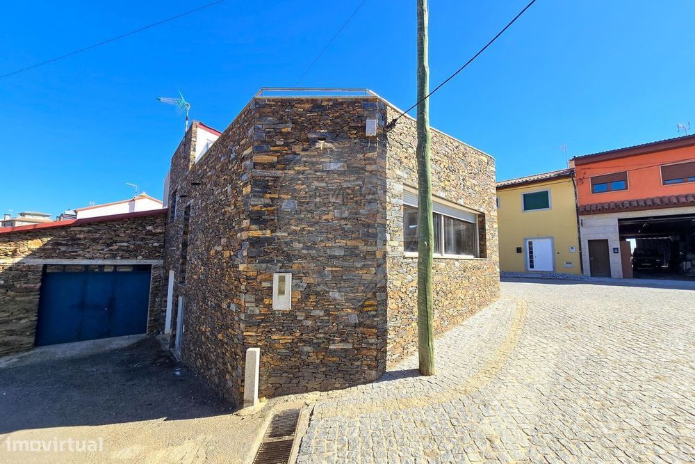 Moradia T5 para venda