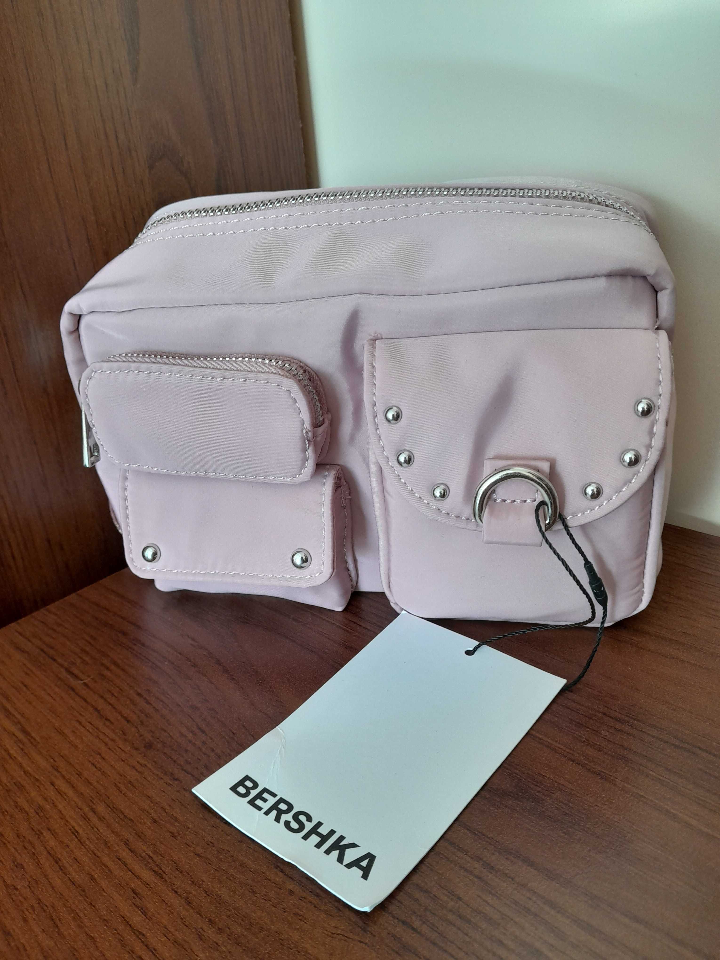 Сумка косметичка жіноча, фірми Bershka