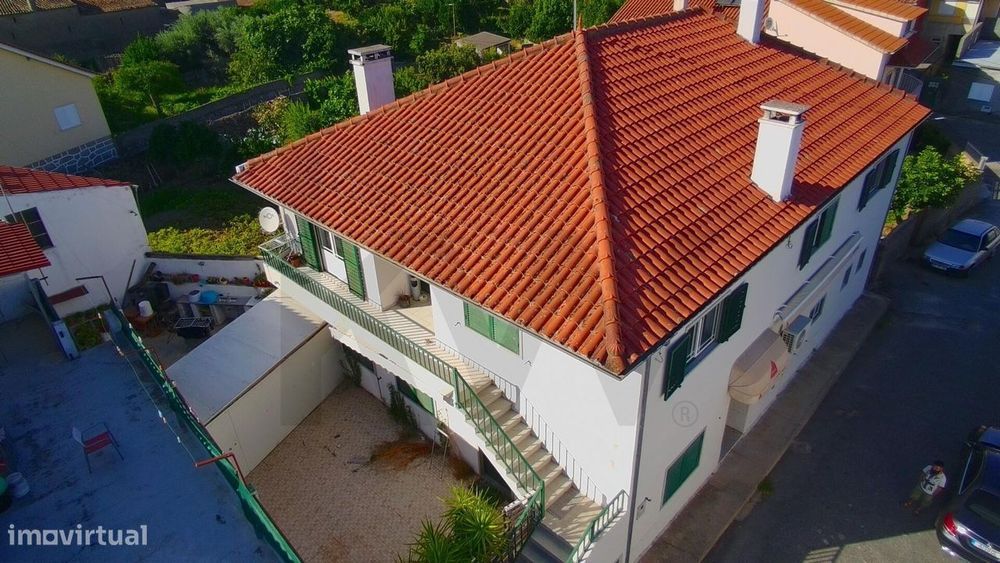 Prédio em Propriedade Total – Comércio e Habitação – Centro da Orca, F