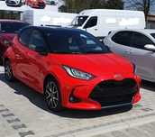 Toyota Yaris Premiere Edition 1.5 benzyna 125KM I właścicielka salonPL