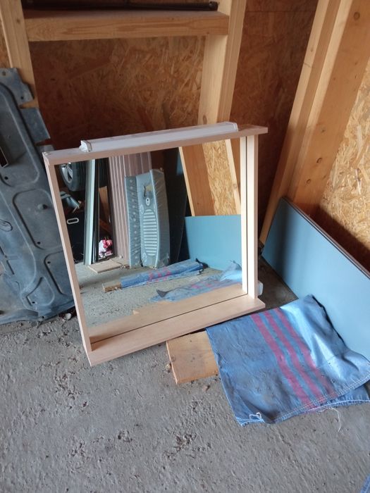 Lustro nad umywalkę