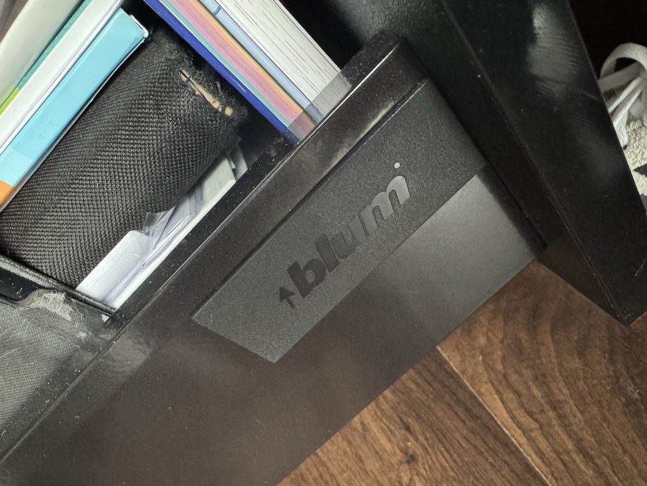 Szafka RTV wysoki polysk