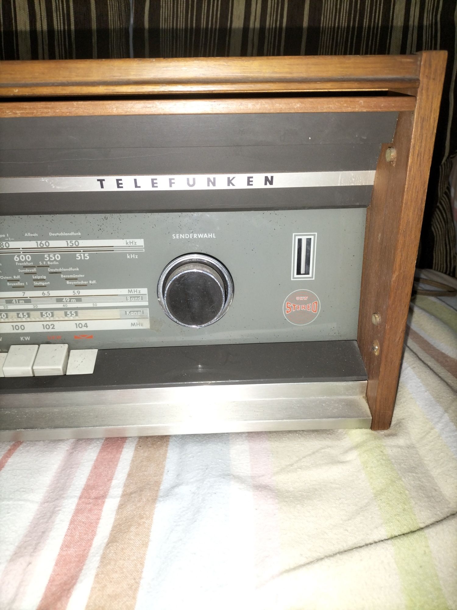 Telefunken rádio antigo