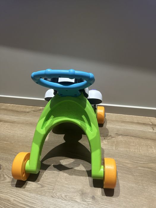 Carrinho de bebé, aprender andar…