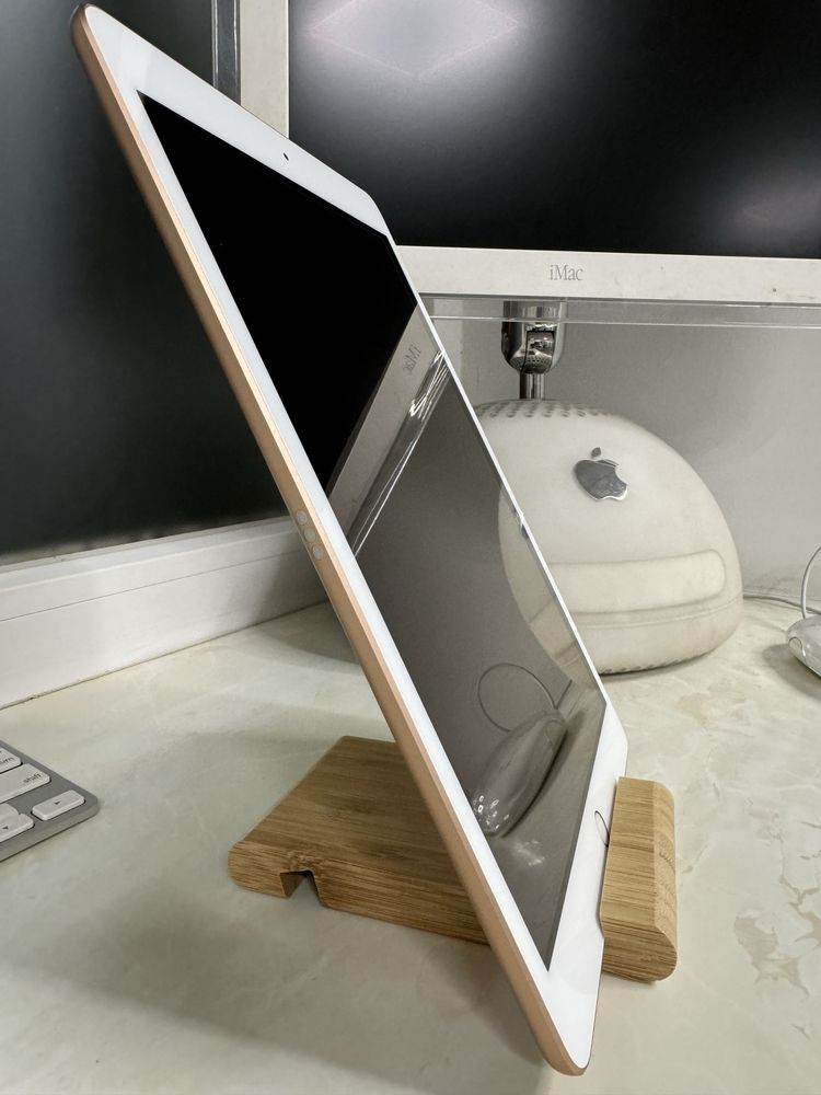 iPad 7 10.2 2020 32Gb Gold WiFi Прекрасний стан, 95% АКБ Без ремонтів!
